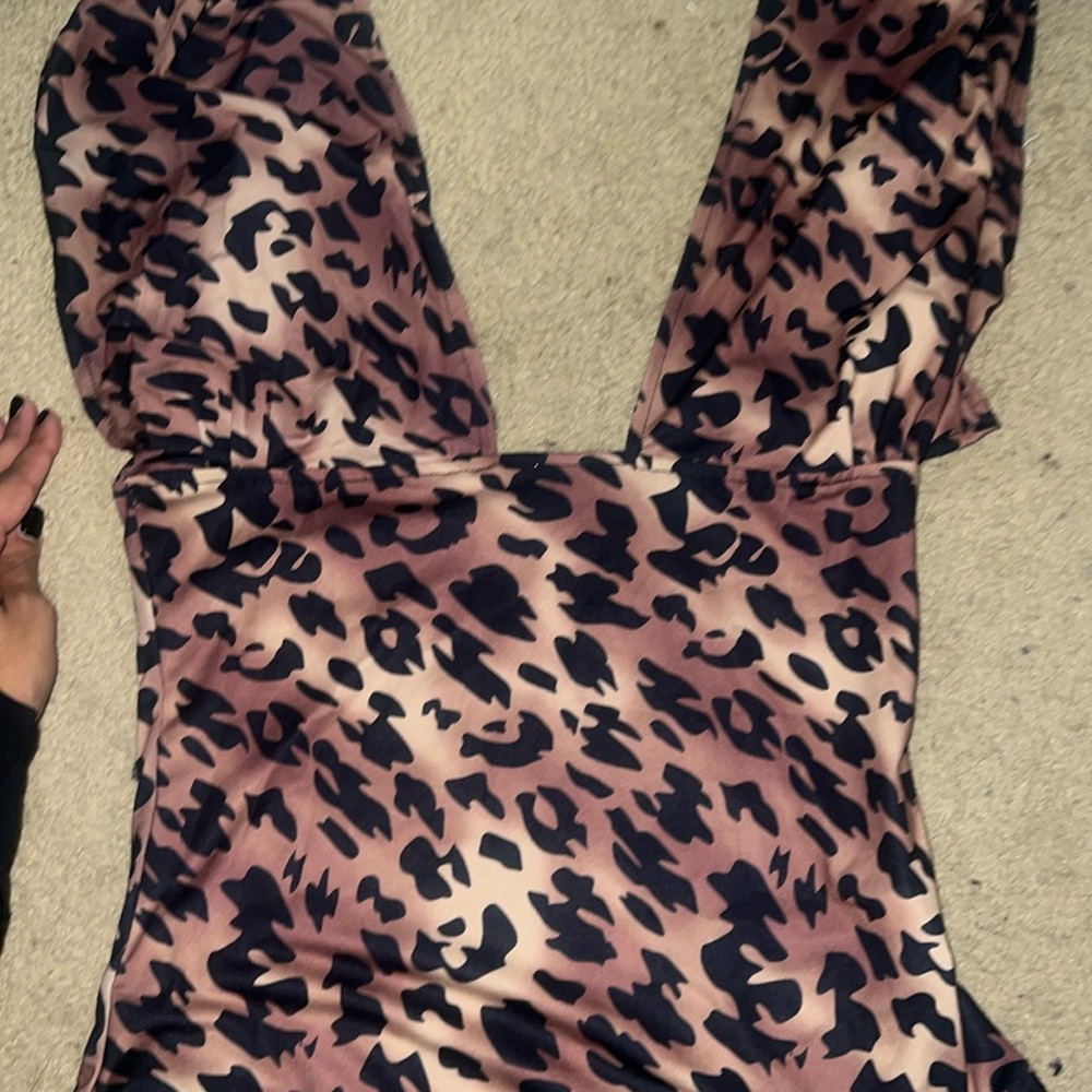 Animal print design bodysuit! Self tie! Make into a halter top!!! NEW.